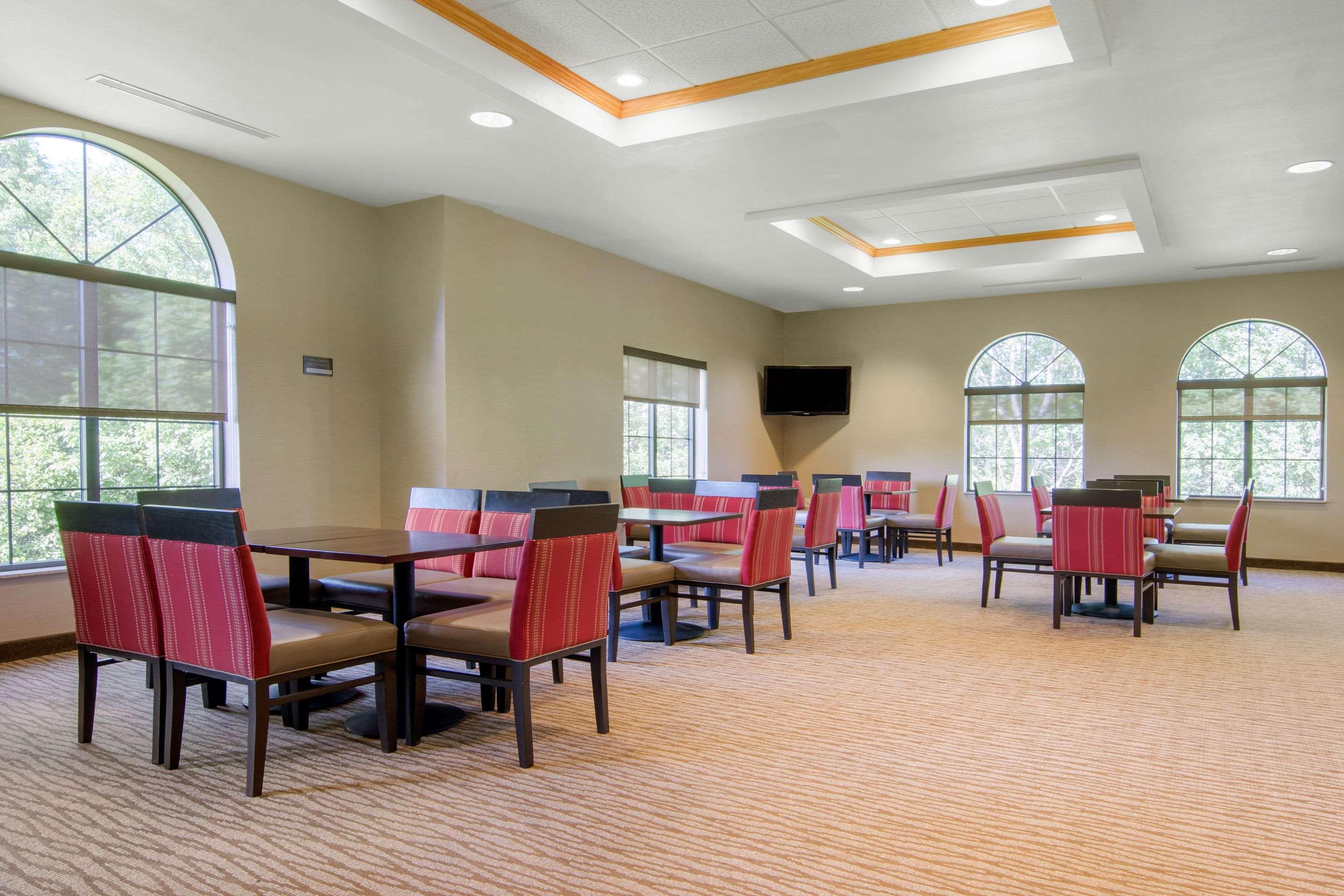 Comfort Inn & Suites Cooperstown - Milford Dış mekan fotoğraf